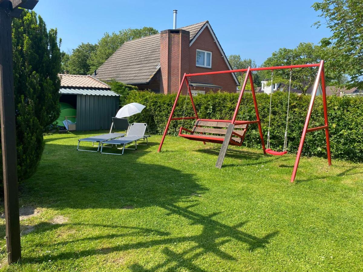 Traumhaftes Geraeumiges Ferienhaus In Meernaehe Villa Bruinisse Esterno foto